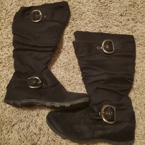 Zip up boots